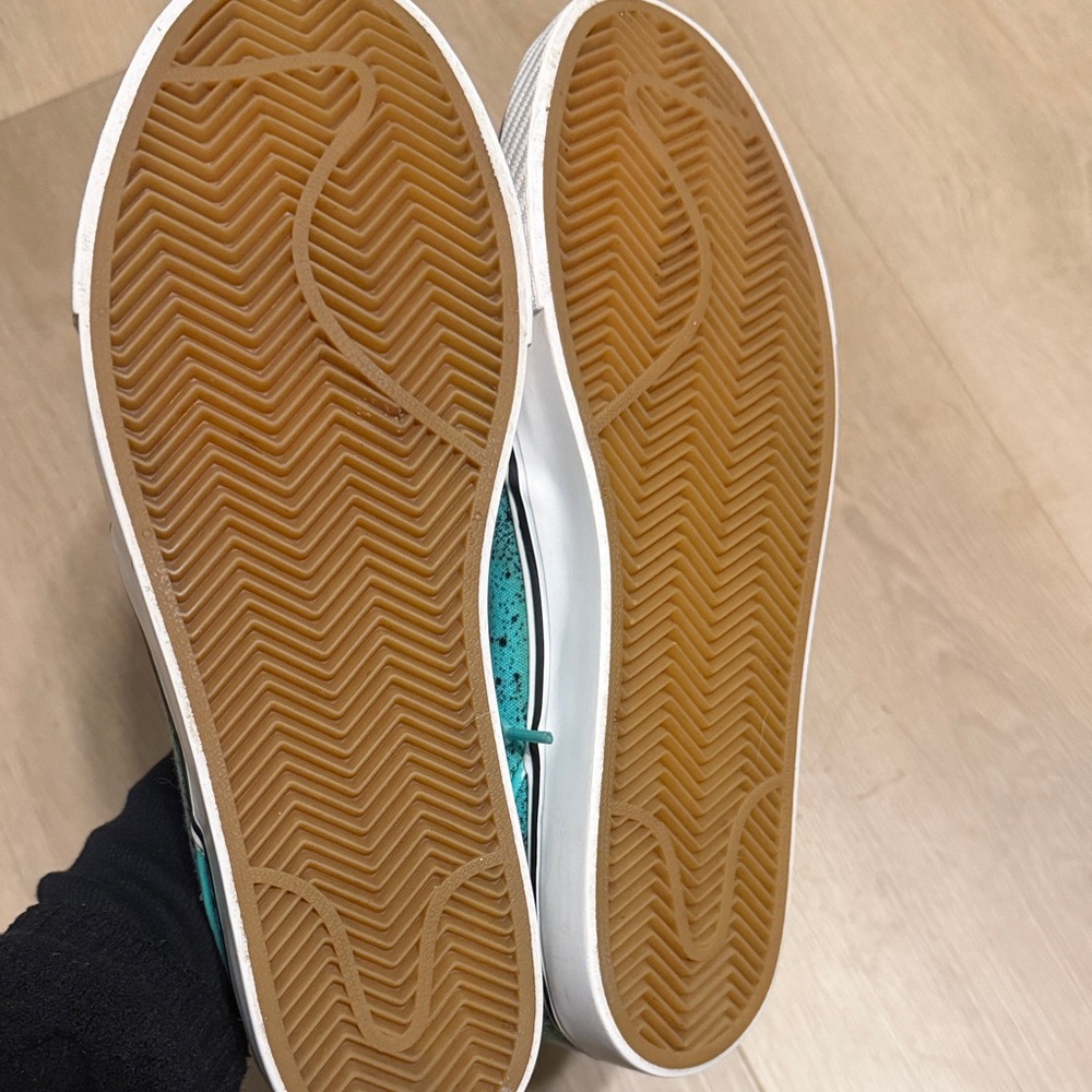 Nike SB Men's Stefan Janoski Mint Speckled Sneakers - Picture 6 of 7